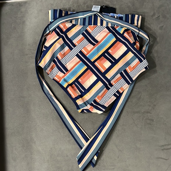 Jets NWT hi rise swimsuit bottoms Australia ruffles at waist with belt - Picture 4 of 5